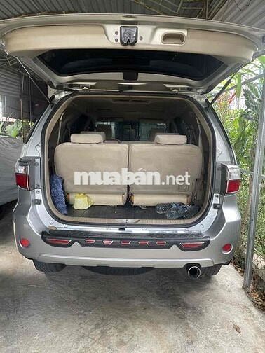 Toyota Fortuner 2010 Số sàn Bạc 184.115 km