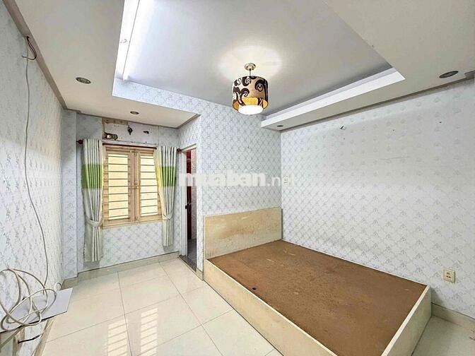 Nhà nguyên căn đối diện Emart phan huy ích gò vấp