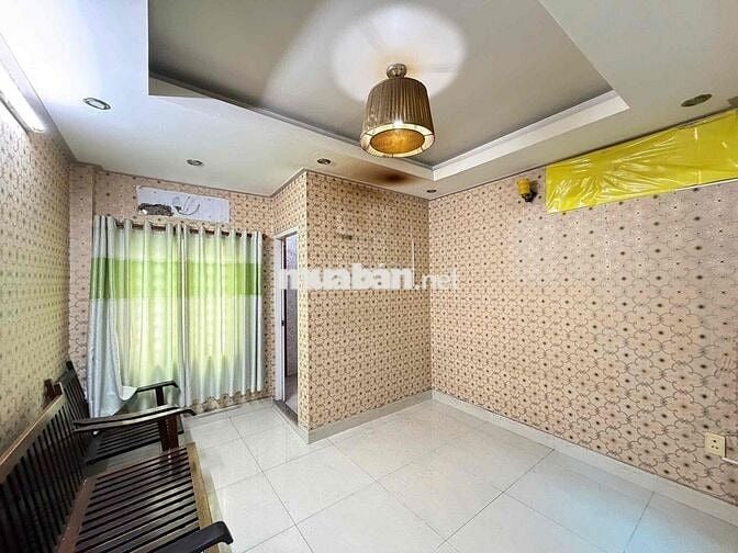 Nhà nguyên căn đối diện Emart phan huy ích gò vấp