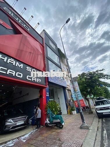 Cho thuê nhà mặt tiền 32 Nguyễn Hữu Cảnh, P.22, Q.Bình Thạnh . 