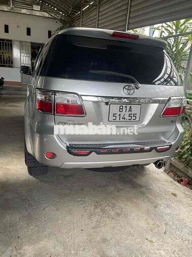 Toyota Fortuner 2010 Số sàn Bạc 184.115 km