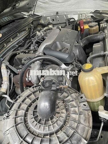Toyota Fortuner 2010 Số sàn Bạc 184.115 km