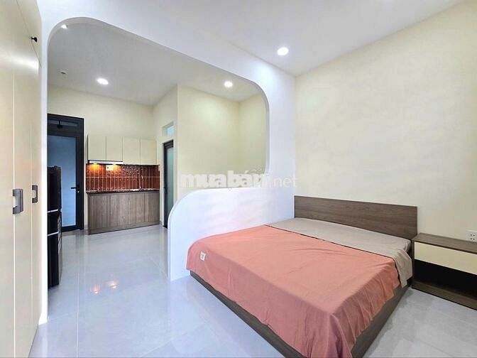 CHDV 1PN tách bếp bancol ngay Vạn Phúc city. Mới 100% nội thất cao cấp
