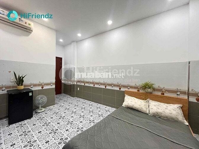 Phòng không gác giá rẻ rộng đầy đủ nội thất | mới | ngay trung tâm Q4