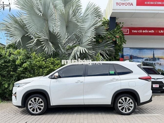 CẦN BÁN TOYOTA INNOVA CROSS 2.0HEV 2024 GIÁ TỐT