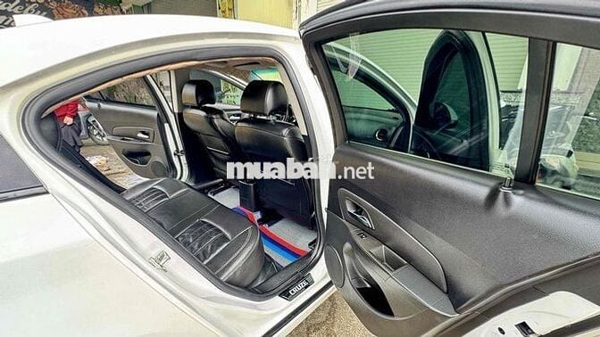 Chevrolet Cruze LT 2017 Số sàn Trắng 5 chỗ