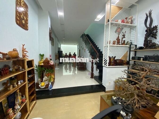 Cho thuê nhà mặt tiền khu Hoa bằng phường Tân Sơn nhì:;4x 22M
