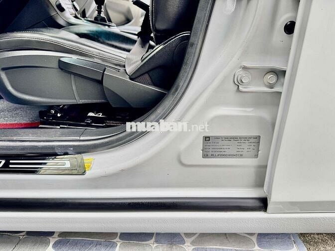 Chevrolet Cruze LT 2017 Số sàn Trắng 5 chỗ