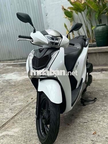 Honda SH 125 CBS Trắng