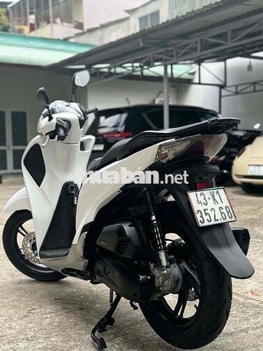 Honda SH 125 CBS Trắng