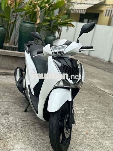 Honda SH 125 CBS Trắng