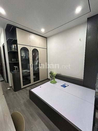 Quá hấp dẫn nhà 5T thang máy vị trí vàng khu P/Lô Nguyễn An Ninh 