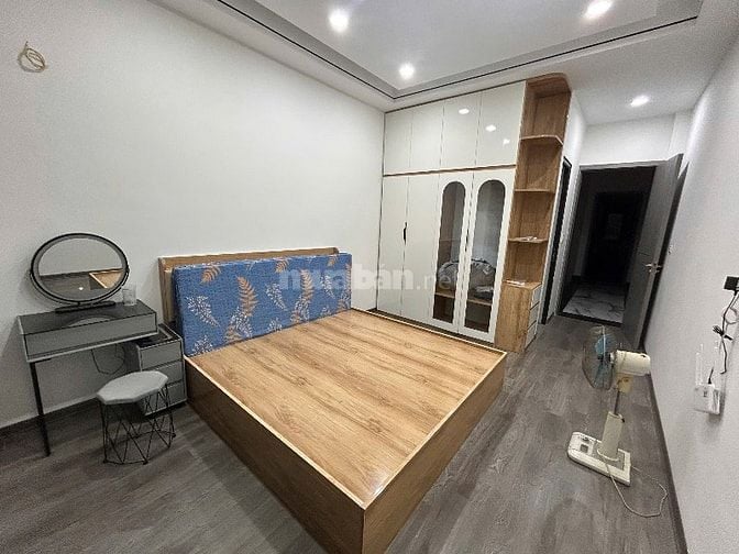 Quá hấp dẫn nhà 5T thang máy vị trí vàng khu P/Lô Nguyễn An Ninh 