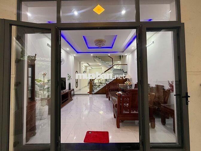Cho thuê nhà mới 2 tầng đường PHẠM HỮU NHẬT , 3PN giá 22tr/tháng