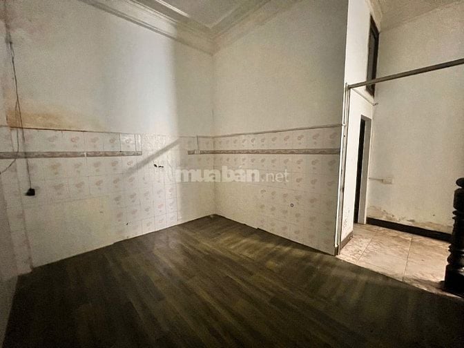 Cho thuê nhà 50m2 mặt ngõ ô tô tránh làm văn phòng