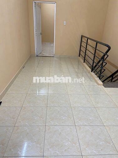 Cho thuê nhà 2pn hẻm xe hơi đường Bờ Bao Tân Thắng, Quận Tân Phú