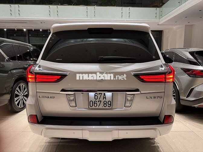Lexus LX570 2018 Trắng Camay 59.000 km
