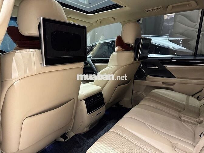 Lexus LX570 2018 Trắng Camay 59.000 km