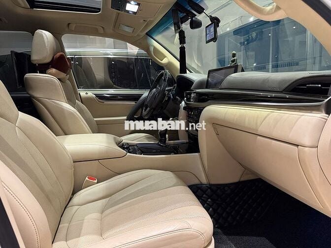 Lexus LX570 2018 Trắng Camay 59.000 km