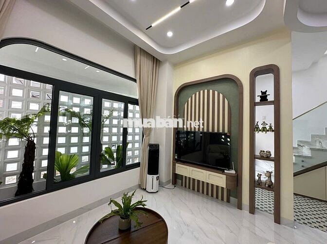 Nhà Gần Ngã 6 mới Giá rẻ nhỉnh hơn 2 tỷ 