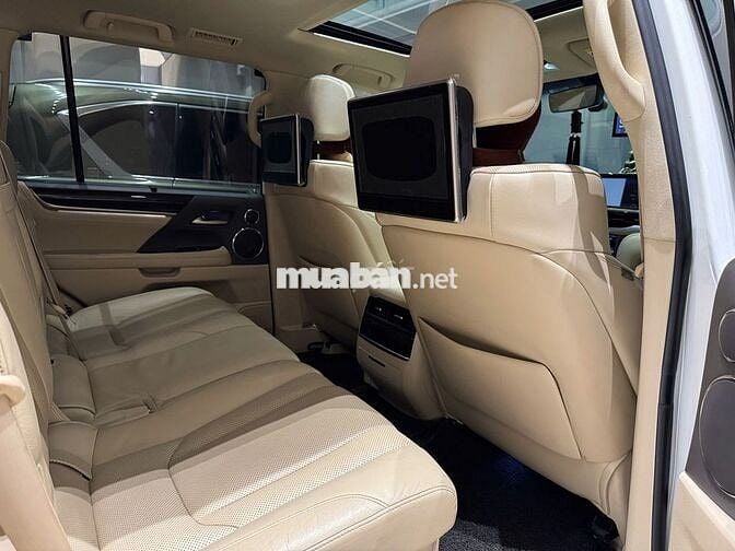 Lexus LX570 2018 Trắng Camay 59.000 km