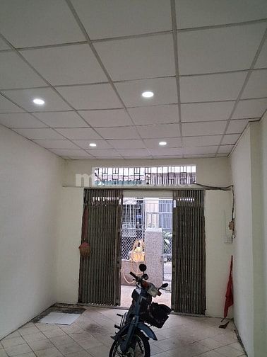 Bán căn nhà số 17/28 trần văn ơn, P.Tân sơn nhì,Q. Tân phú tphcm.