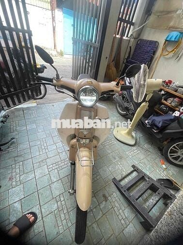 Honda Super Cub 50 2024 Kem 14.000 km