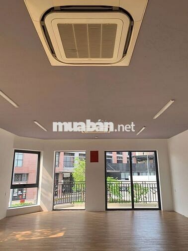 CHO THUÊ TOÀ OFFICE 1500M2 MẶT TIỀN 9M TRUNG TÂM TÂN PHÚ