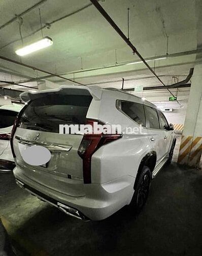 Mitsubishi Pajero Sport 4x4 xe gia đình ít đi