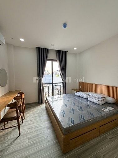 Bán toà Căn hộ dịch vụ Lê Quang Định, P7, Q.Bình Thanh, TN 250triệu/th