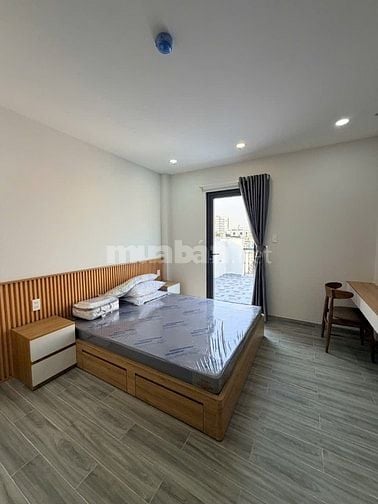 Bán toà Căn hộ dịch vụ Lê Quang Định, P7, Q.Bình Thanh, TN 250triệu/th