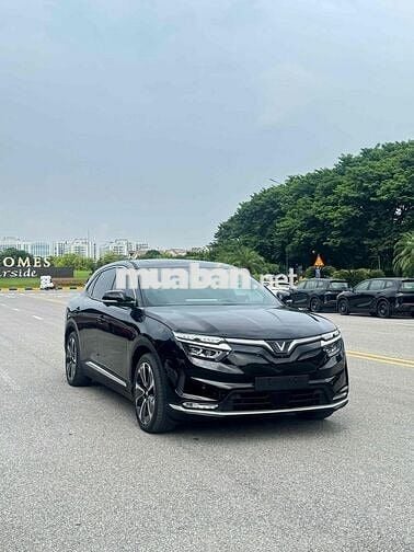 VinFast VF 8 Plus 2 cầu AWD Đen giá chỉ 8xx nhỏ