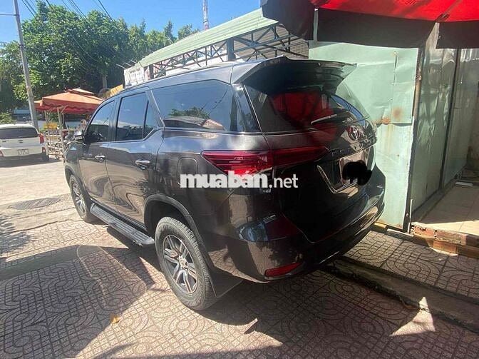 Toyota Fortuner 2017 Xám 7 chỗ máy Dầu số sàn
