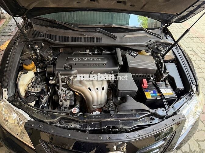 Toyota Camry 65886 km màu Đen