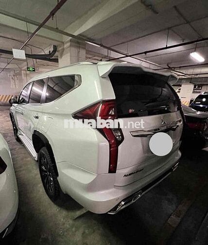 Mitsubishi Pajero Sport 4x4 xe gia đình ít đi