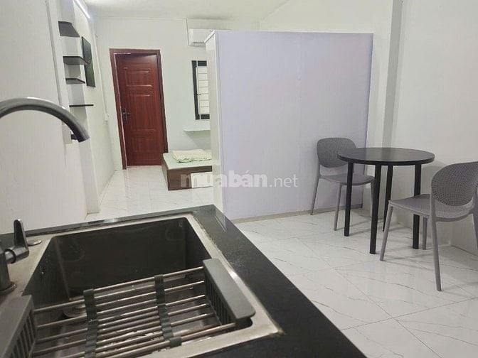 Cho thuê nhà ngõ 47 Nguyễn Đức Cảnh, 30m2, 2 ngủ giá 4,7 triệu.
