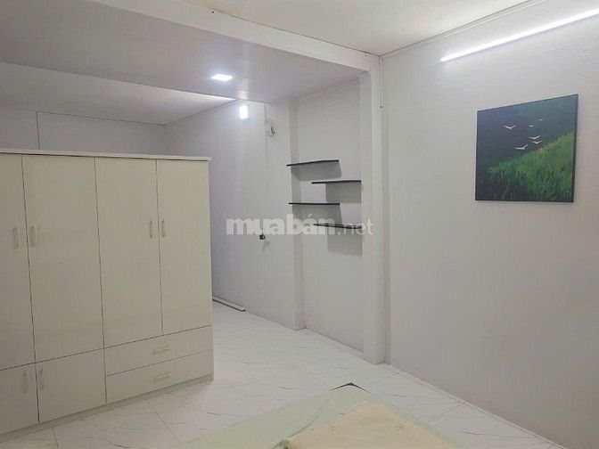 Cho thuê nhà ngõ 47 Nguyễn Đức Cảnh, 30m2, 2 ngủ giá 4,7 triệu.