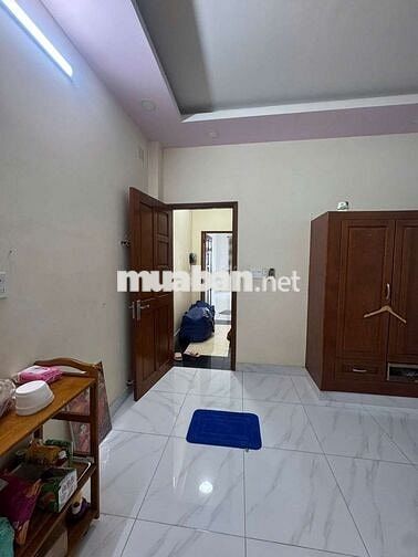 NHÀ 4.5X16. HXH. 4 LẦU. 4PN 5WC. KDC VĂN MINH