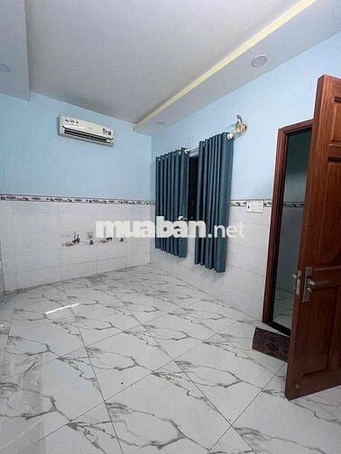 nhà 4x20m 3 tầng 4pn 3wc, hẻm xe tải gần Ngã Tư Gò Mây