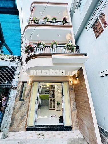 nhỉnh 4 tỷ - nhà mới 4 Phòng ngủ - 3 tầng btct - Quận 8