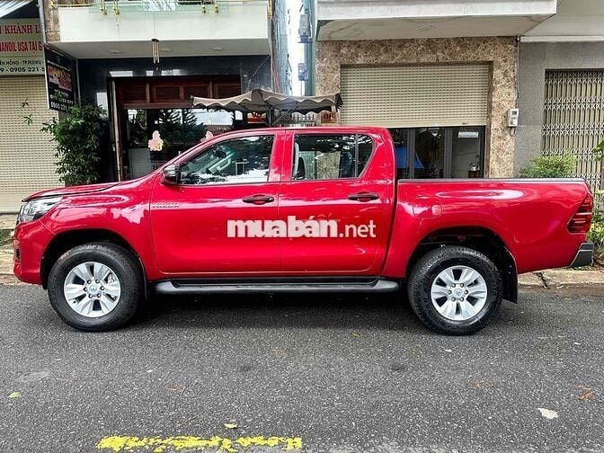 TOYOTA HILUX E 4x2 AT 2019 MỘT CHỦ