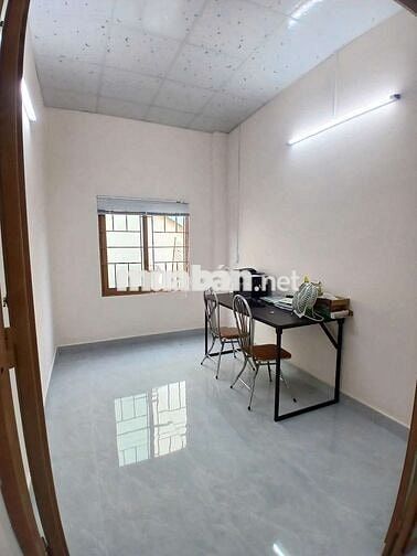 CHO THUÊ NHÀ KIỆT OTO THI SÁCH GẦN SÂN BAY