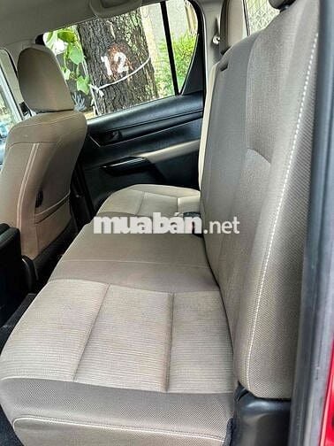 TOYOTA HILUX E 4x2 AT 2019 MỘT CHỦ