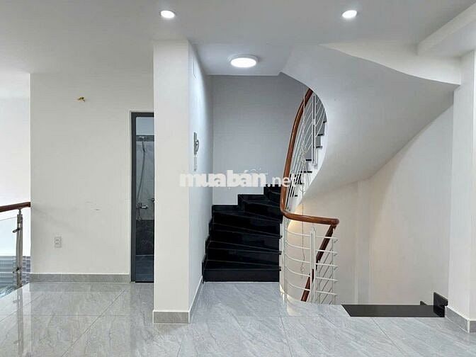 nhà nc lê văn sỹ trần quang diệu gần chợ lê văn sỹ h3g nhà mới 