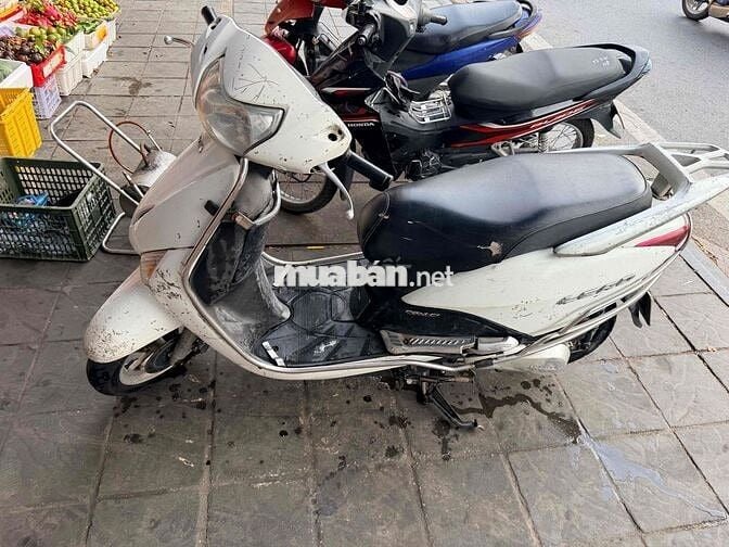 Honda Lead 2010 Trắng