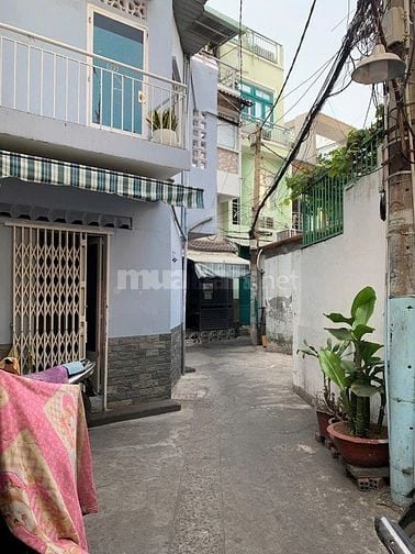 Nhà hẻm 3,5m đường Hòa Hưng. 3,9mx8m,NH 7m.Nhà cũ trệt lầu.Giá 6,3 tỷ