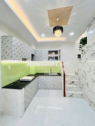 nhỉnh 4 tỷ - nhà mới 4 Phòng ngủ - 3 tầng btct - Quận 8