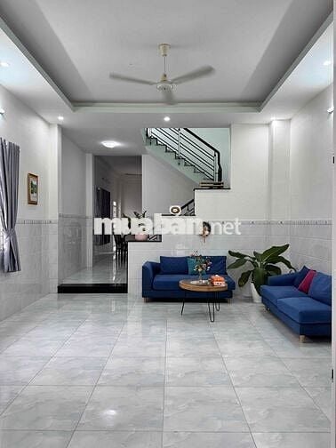 Căn góc 2 mặt đường, 5x17m, Sổ Riêng, Hẻm 1902 đg Lê Văn Lương