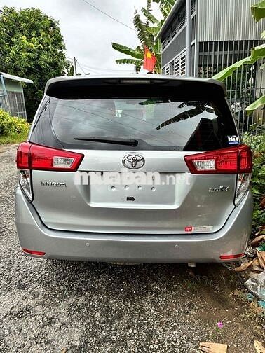 Toyota Innova 2.0E 2018 Bạc 8 chỗ