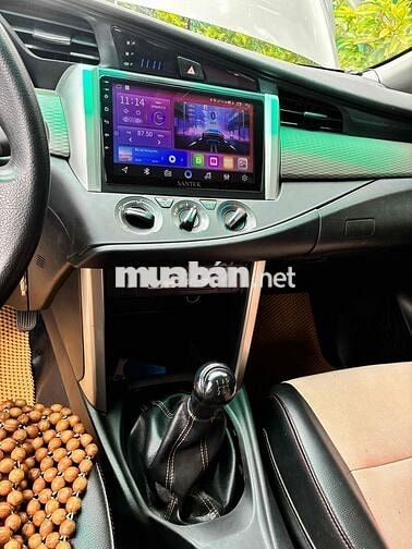 Toyota Innova 2.0E Số sàn Bạc 332.000 km